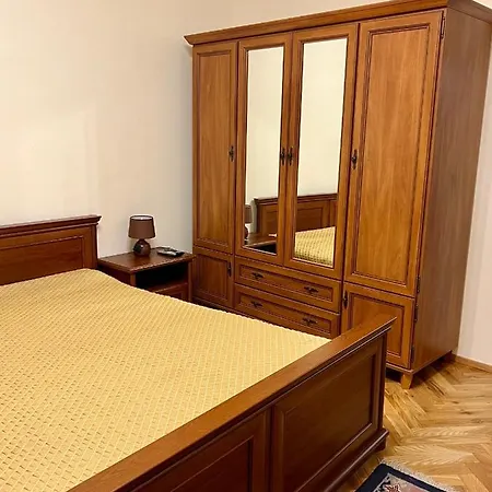 Stara Louka Apartment *